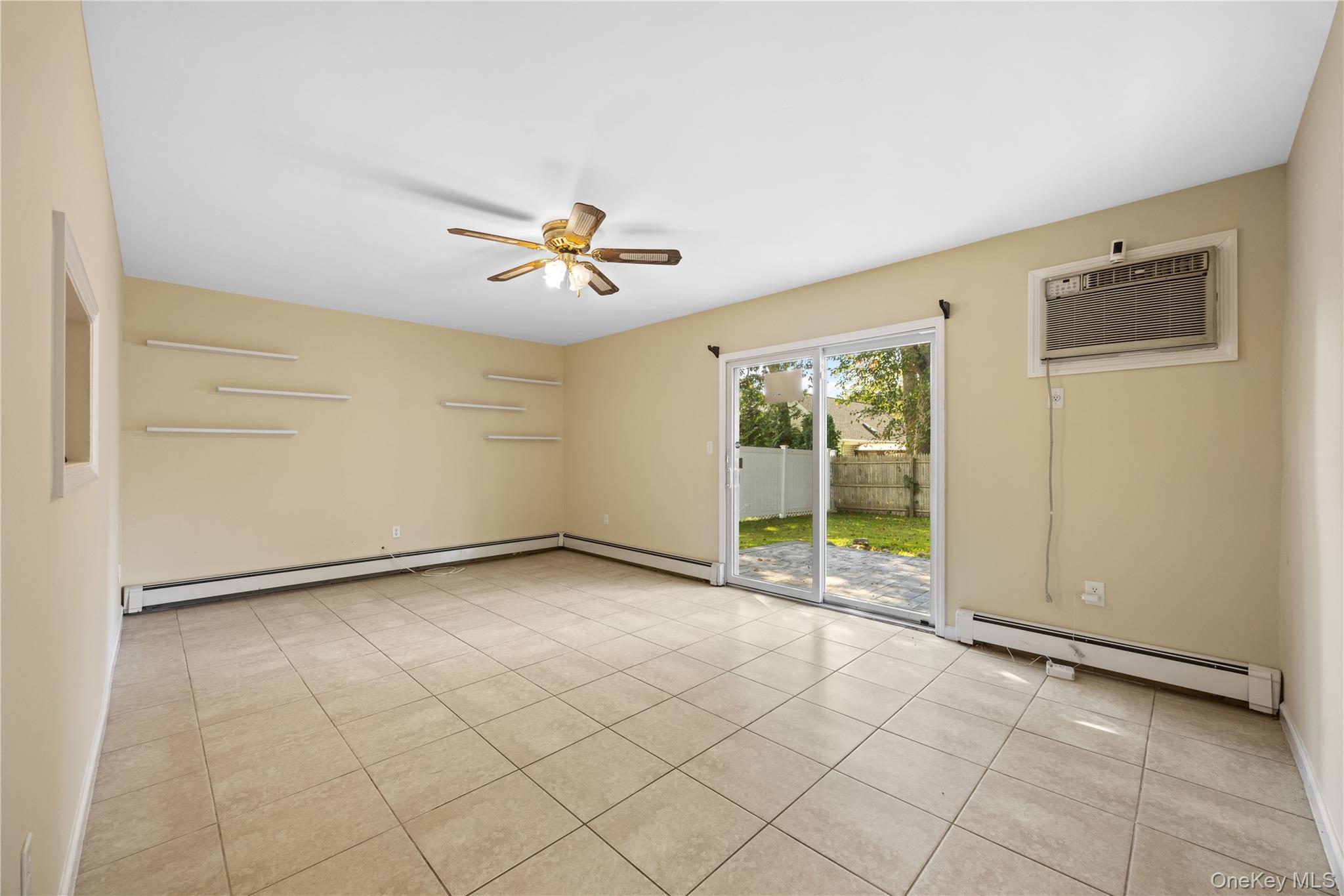 #9 photo, 60 Lafayette Street, Huntington , NY 11743