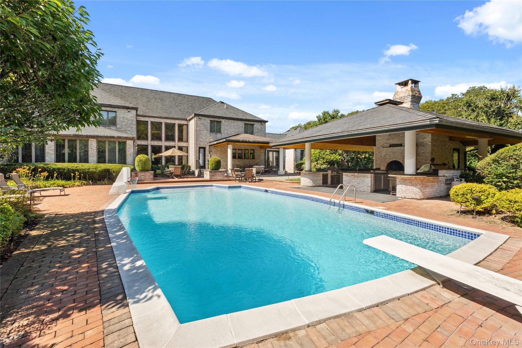 #16 photo, 294 Half Hollow Road, Dix Hills , NY 11746