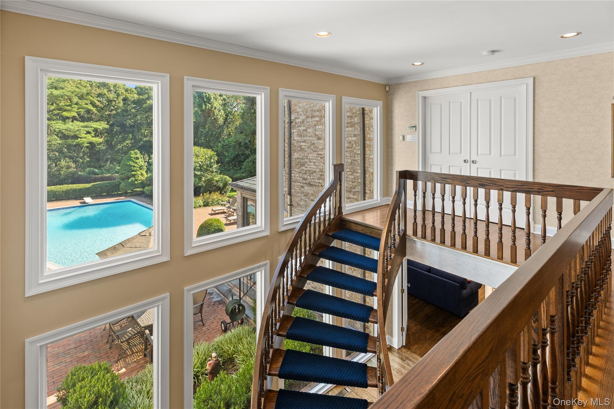 #20 photo, 294 Half Hollow Road, Dix Hills , NY 11746