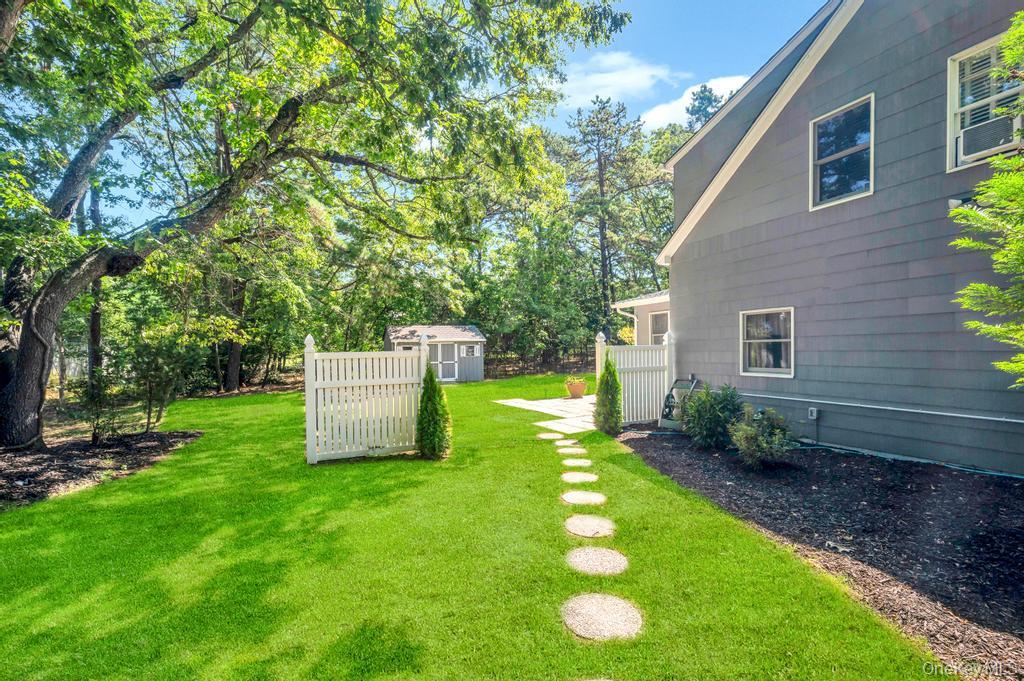 #13 photo, 5 Panther Path, サフォーク郡 Miller Place , NY 11764