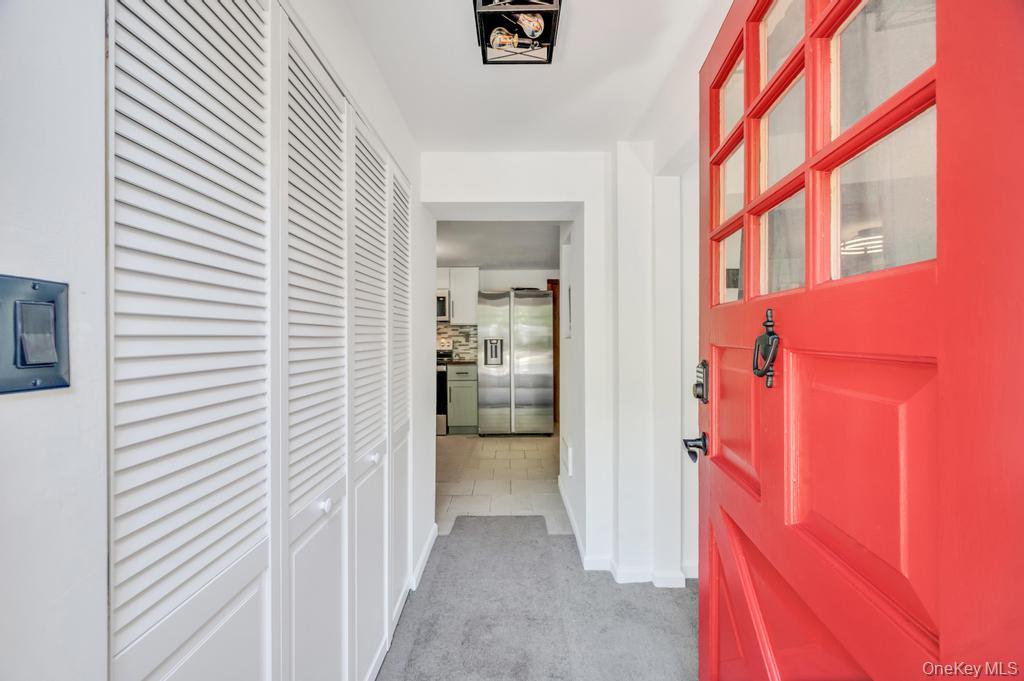 #15 photo, 5 Panther Path, サフォーク郡 Miller Place , NY 11764