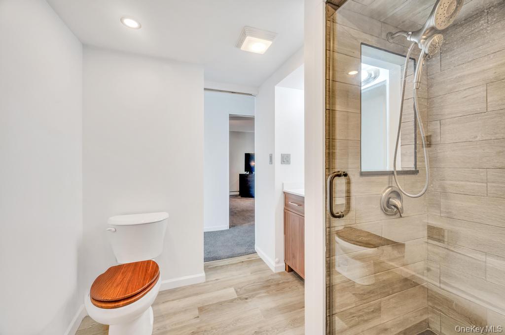 #18 photo, 5 Panther Path, サフォーク郡 Miller Place , NY 11764