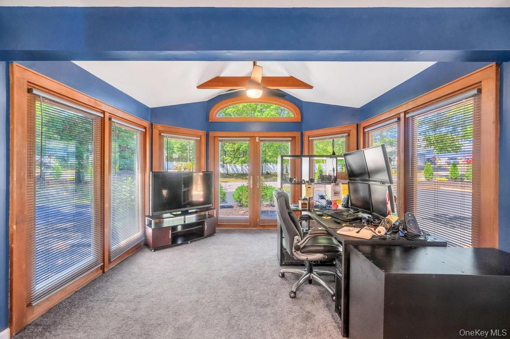 #20 photo, 5 Panther Path, サフォーク郡 Miller Place , NY 11764