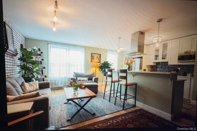 #1 photo, 68-15 Selfridge Street 68-15 Selfridge Street, फॉरेस्ट हिल्स Forest Hills , NY 11414