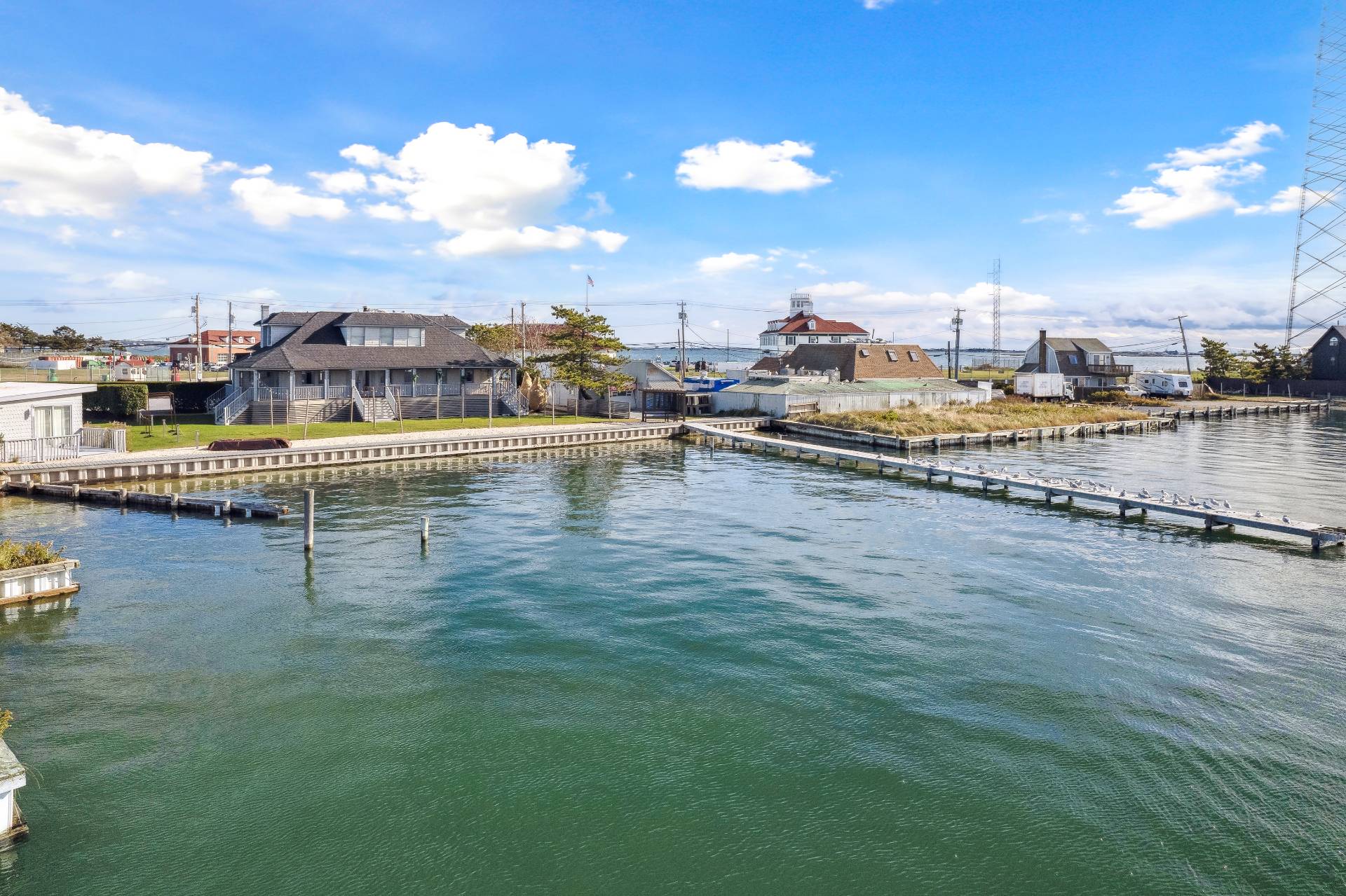 #16 photo, 32 Lighthouse Road, サフォーク郡 Hampton Bays , NY 11946