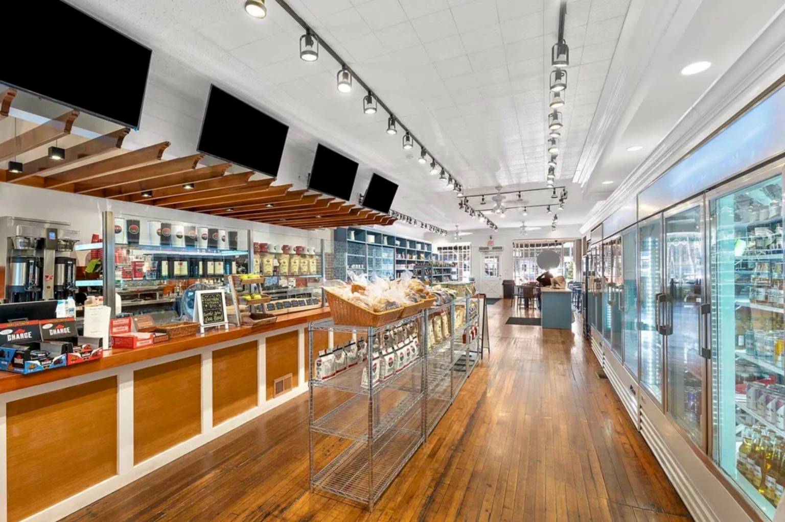 #4 photo, 70 Main Street, Floor 1, サフォーク郡 Southampon , NY 11968