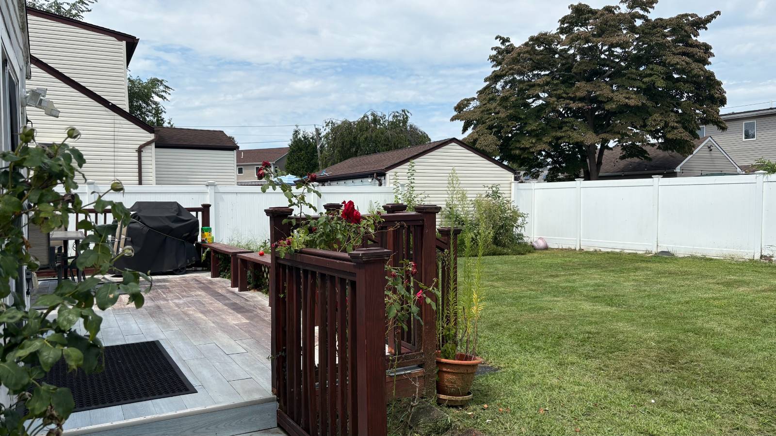 #12 photo, 22 Moore, ナッソー郡 Bethpage , NY 11714