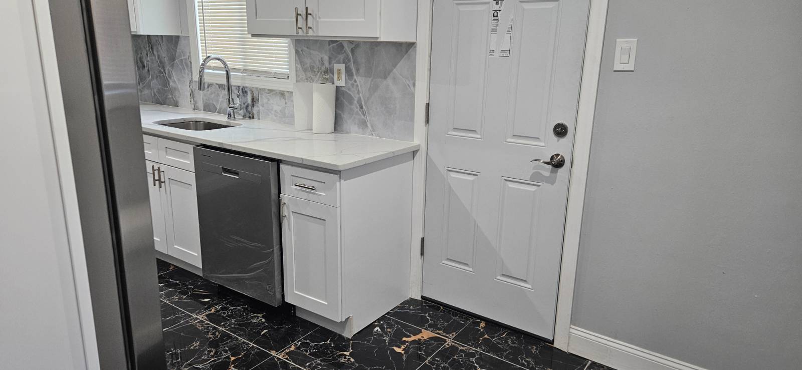 #5 photo, 112 & 219th St, Queens Village , NY 11429