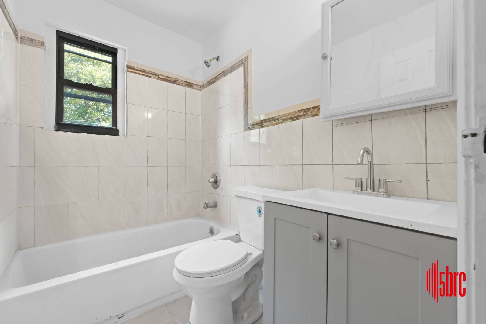 #11 photo, 559 Cleveland Street, ブルックリン区 East New York , NY 11208