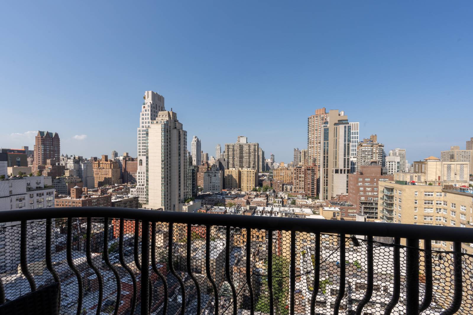 #7 photo, 343 E 74th st, #PH2B, マンハッタン New York , NY 10021