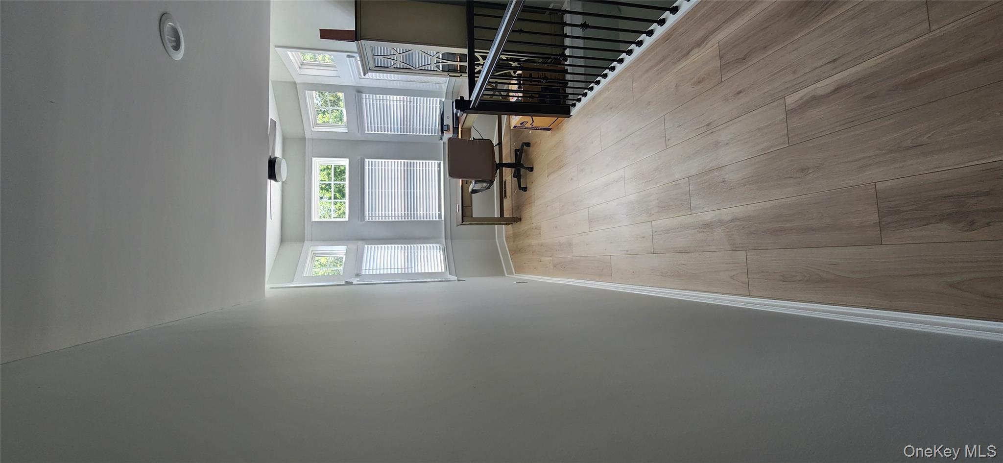 #19 photo, 4103 Saint Andrews Avenue, Riverhead , NY 11901