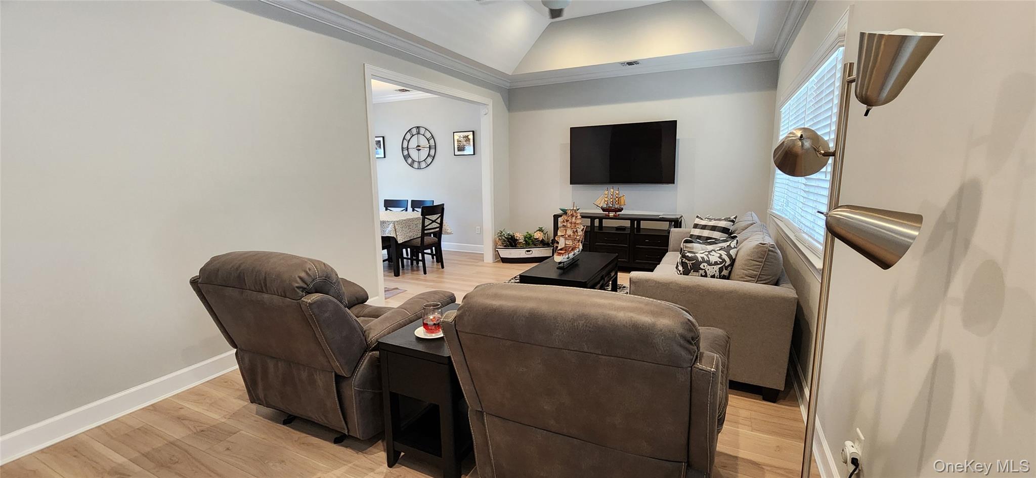 #3 photo, 4103 Saint Andrews Avenue, Riverhead , NY 11901