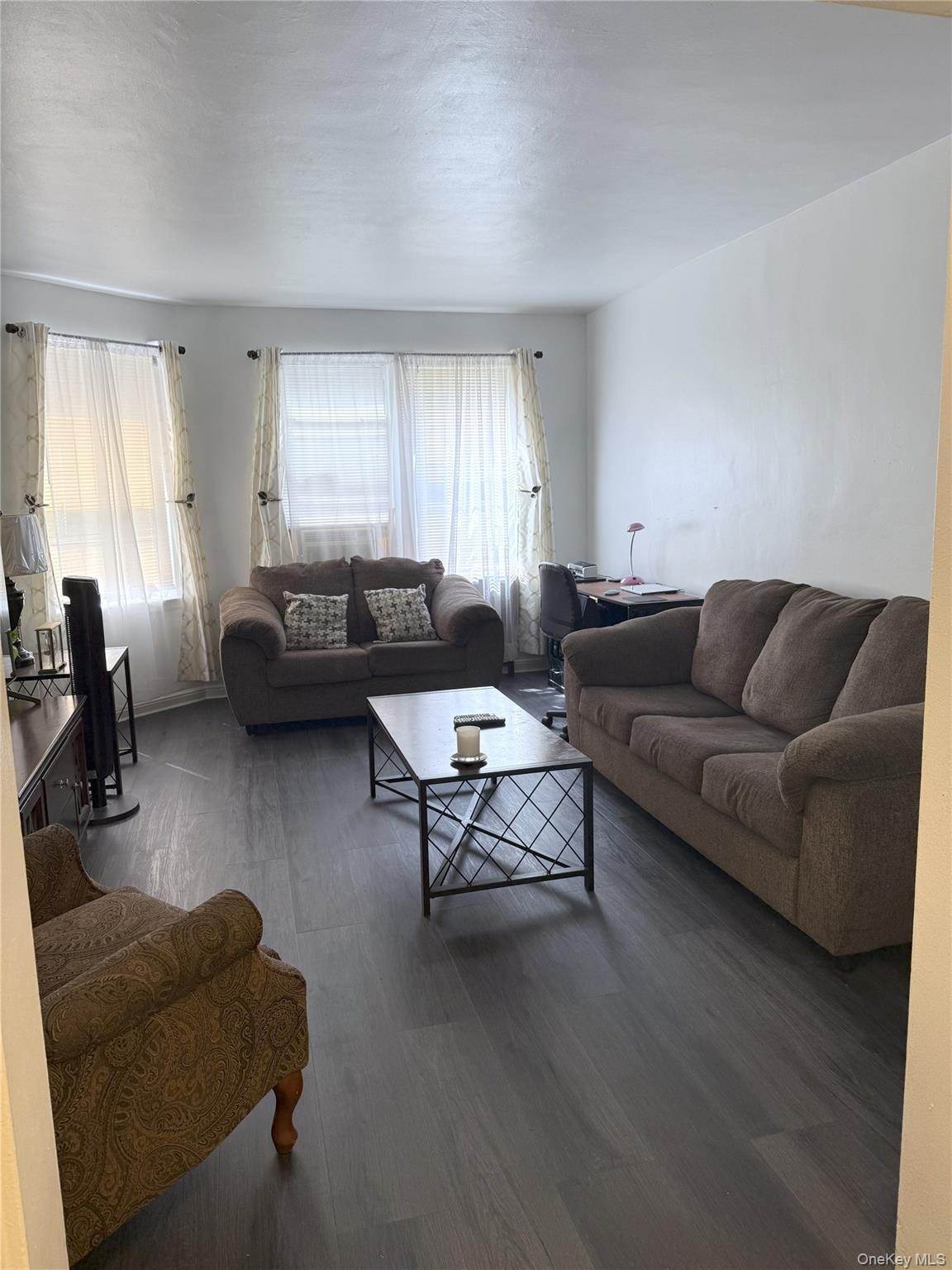 #2 photo, 141-27 78th Road, クイーンズ区 Kew Garden Hills , NY 11367