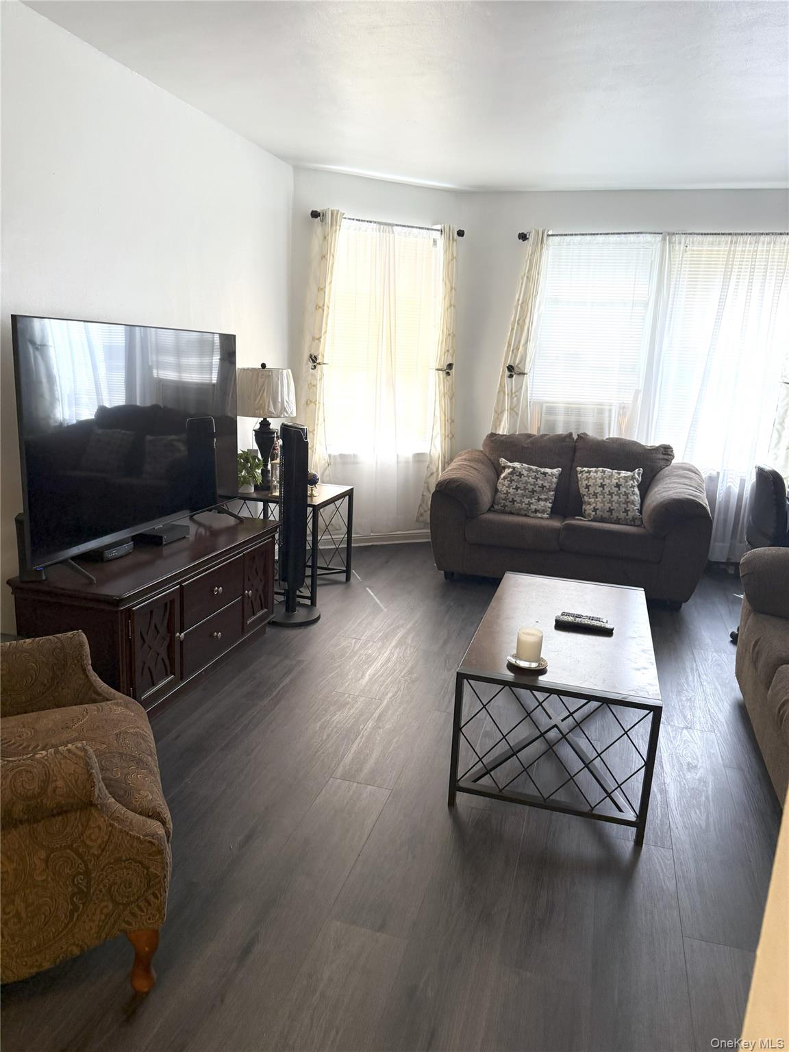 #3 photo, 141-27 78th Road, クイーンズ区 Kew Garden Hills , NY 11367