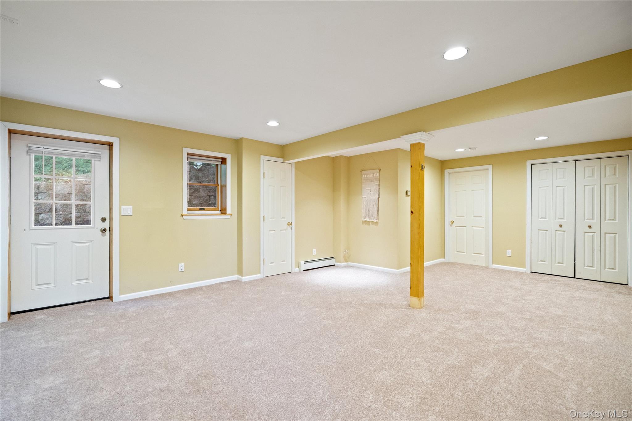 #17 photo, 77 Friendship Drive, サフォーク郡 Rocky Point , NY 11778