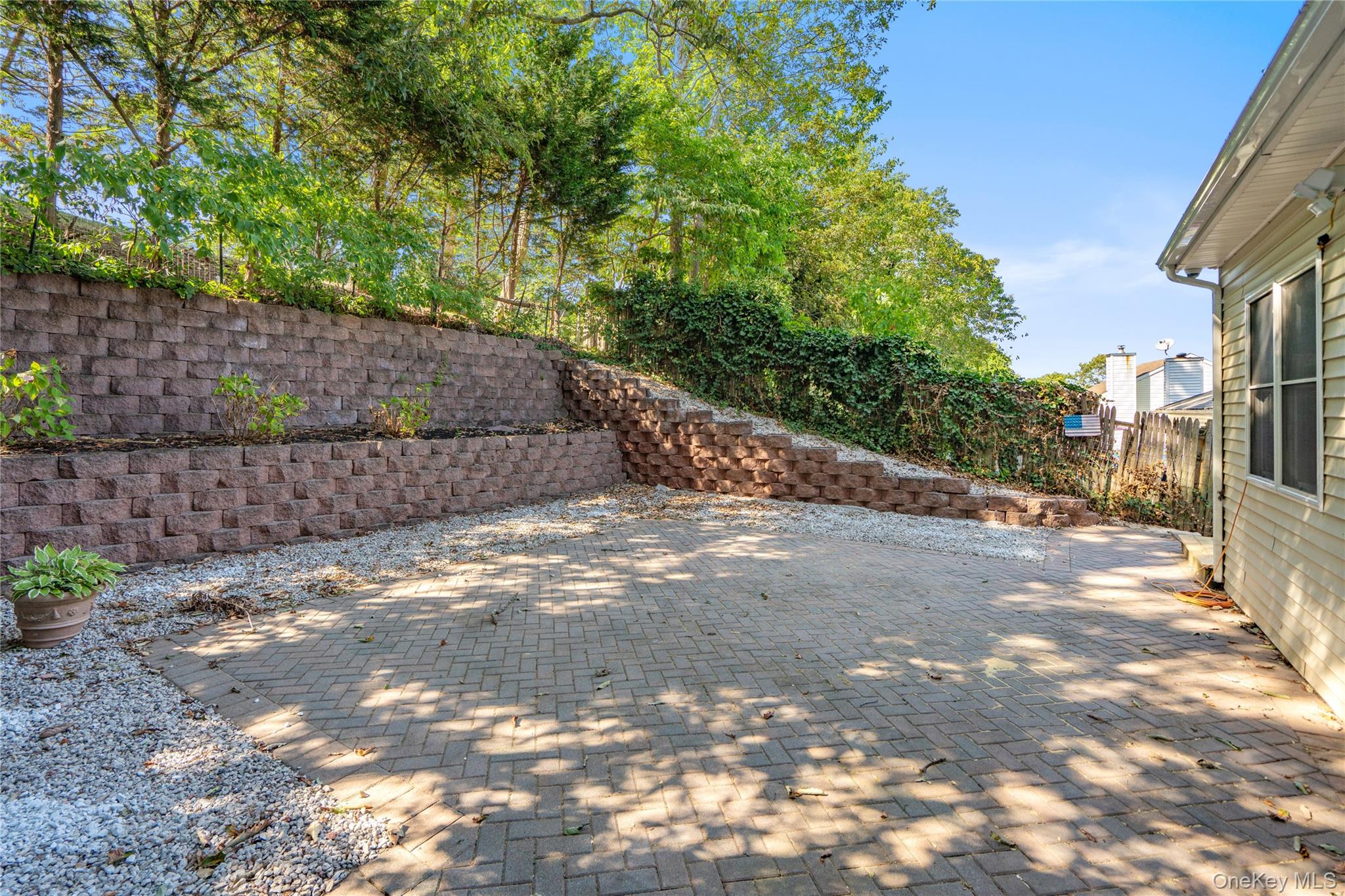 #19 photo, 77 Friendship Drive, サフォーク郡 Rocky Point , NY 11778