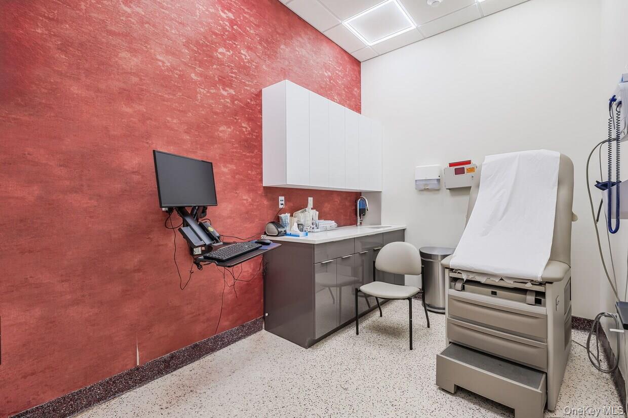 #3 photo, 2 Suffern Lane, Garnerville , NY 10923