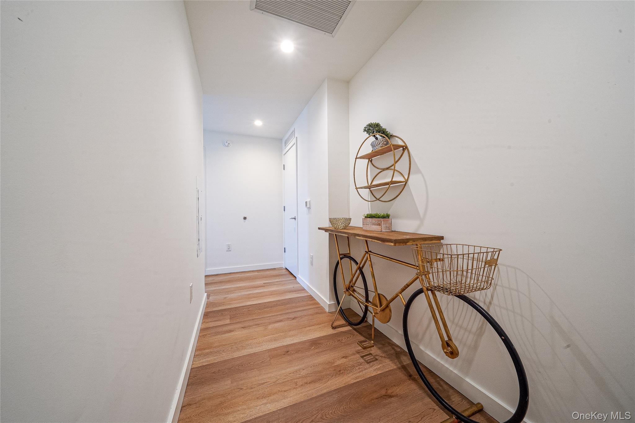 #8 photo, 50 Clinton Place, New Rochelle , NY 10804