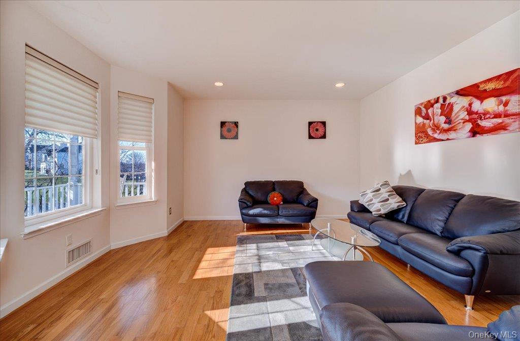 #9 photo, 3 Grand View Terrace, Chester , NY 10918