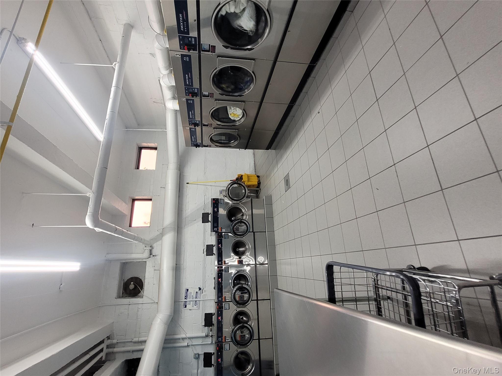 #14 photo, 99-30 59th Avenue, クイーンズ区 Corona , NY 11368