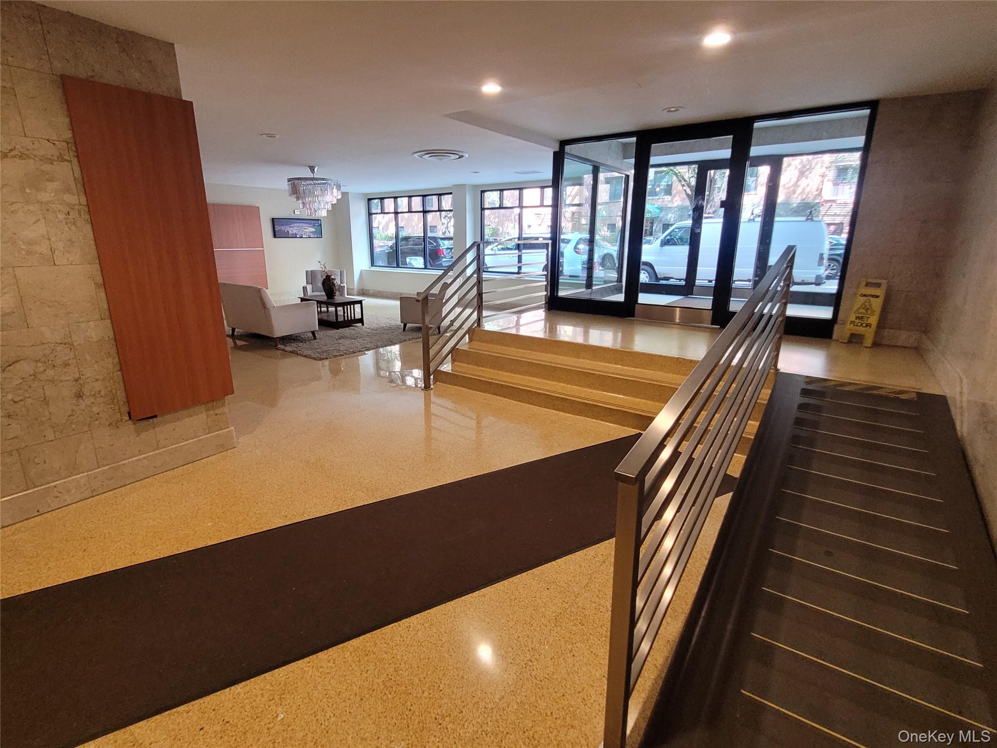 #19 photo, 99-30 59th Avenue, クイーンズ区 Corona , NY 11368