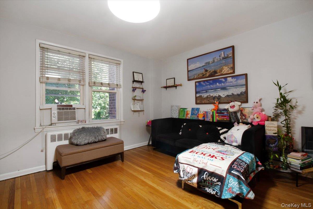 #3 photo, 1537 Central Park Avenue, Yonkers , NY 10710