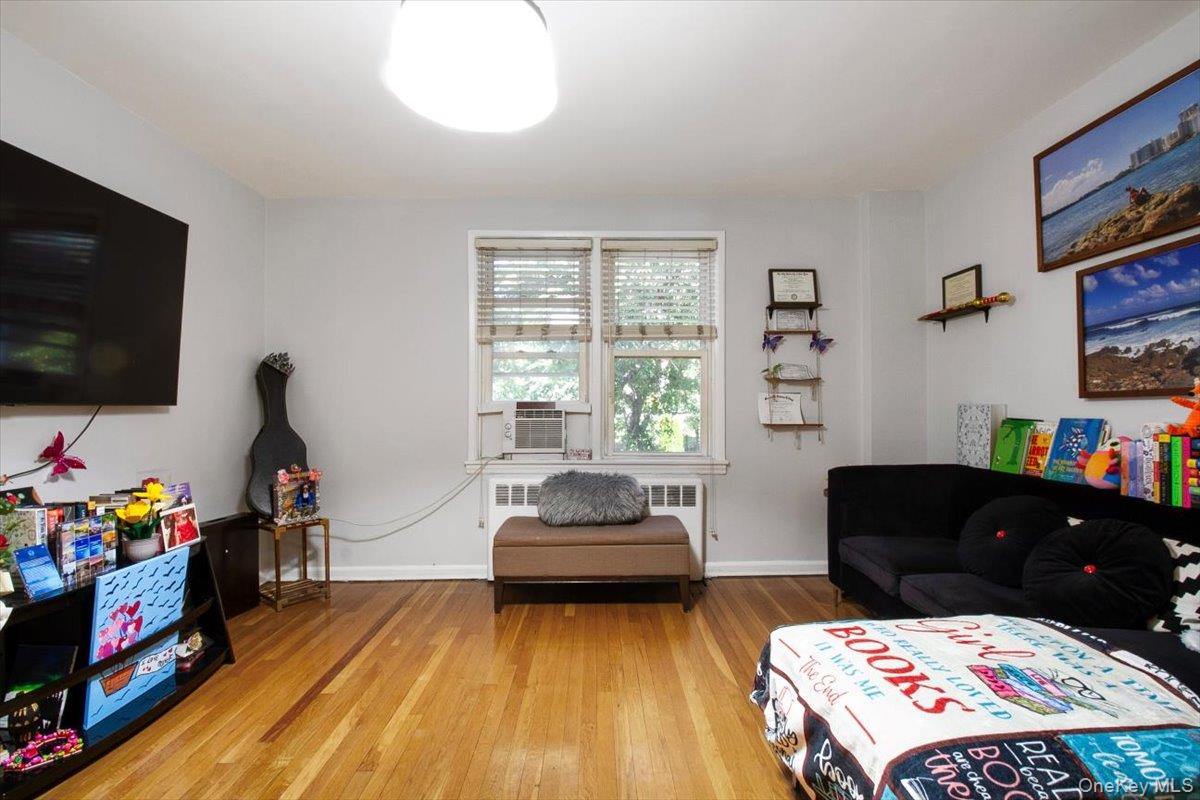 #5 photo, 1537 Central Park Avenue, Yonkers , NY 10710