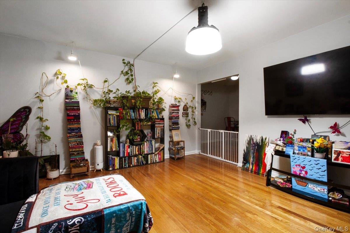 #8 photo, 1537 Central Park Avenue, Yonkers , NY 10710