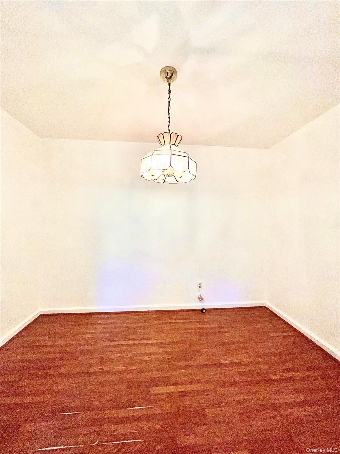 #11 photo, 5 Oakdale Manor, Suffern , NY 10901