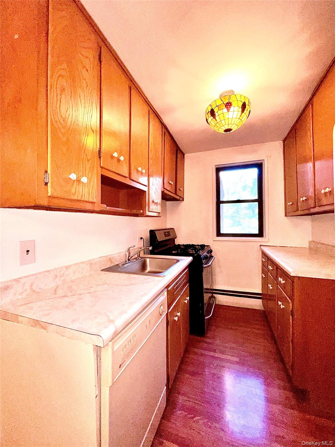 #13 photo, 5 Oakdale Manor, Suffern , NY 10901