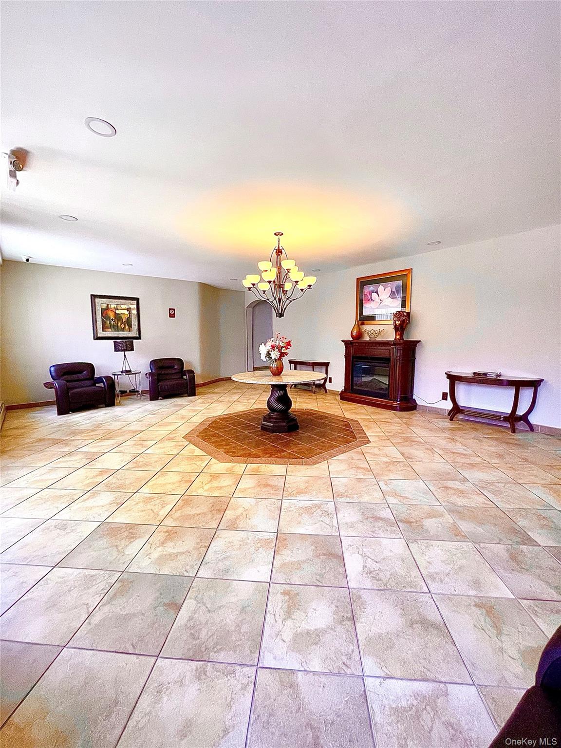 #3 photo, 5 Oakdale Manor, Suffern , NY 10901