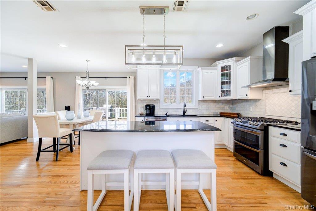 #20 photo, 11 Saddle Hill Road, Chester , NY 10918