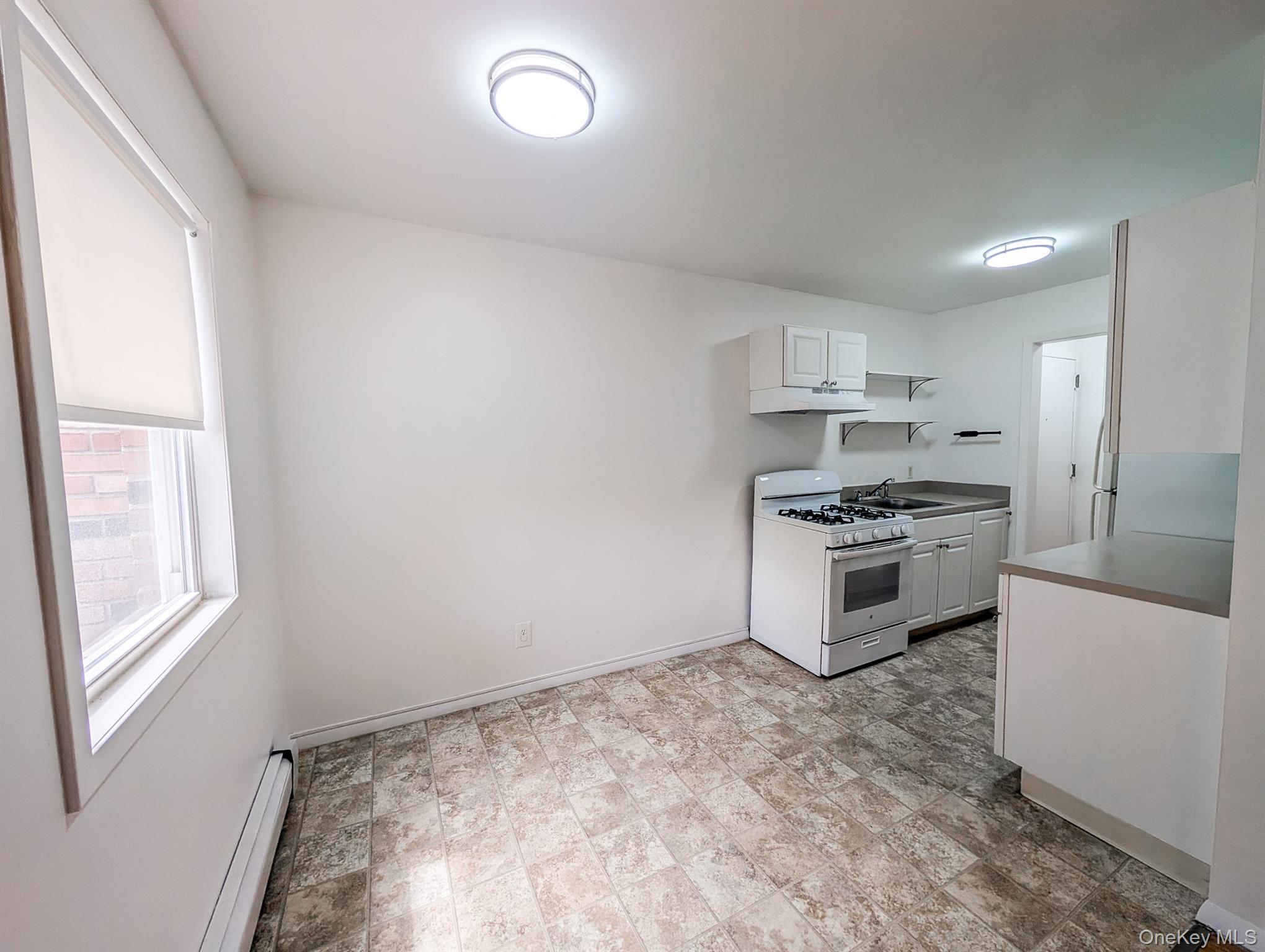 #5 photo, 5B Hemlock Drive, サフォーク郡 Bay Shore , NY 11706