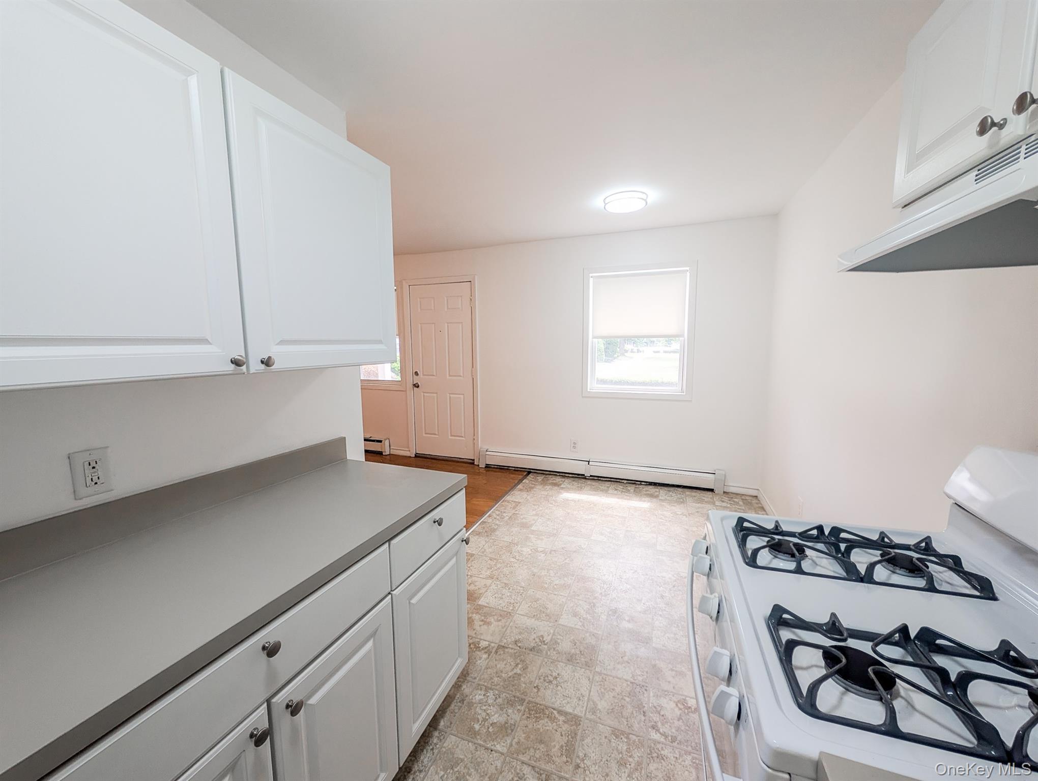 #7 photo, 5B Hemlock Drive, サフォーク郡 Bay Shore , NY 11706