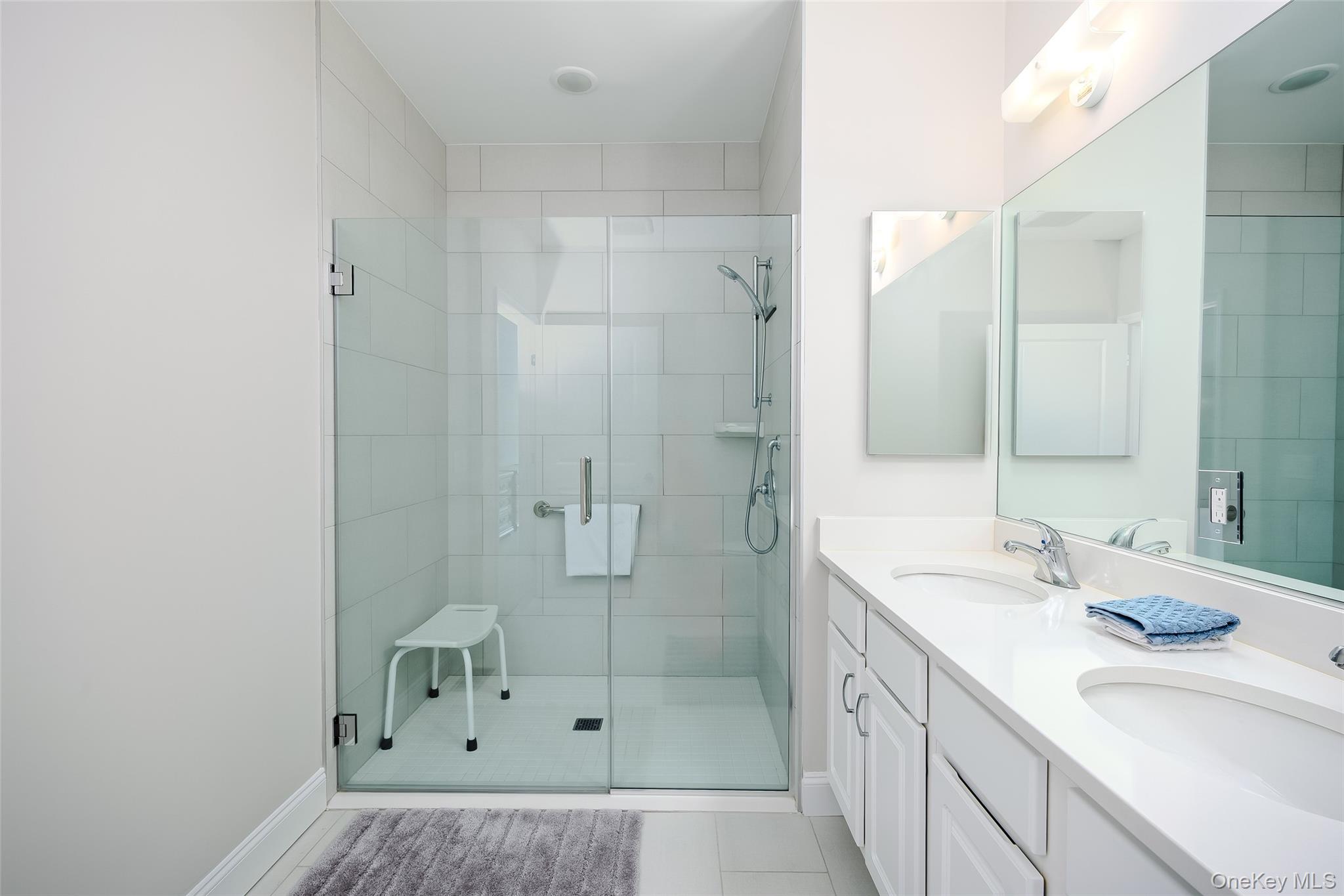 #16 photo, 261 Silver Timber Drive, サフォーク郡 Yaphank , NY 11980