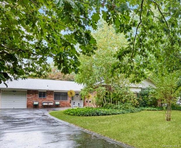 #1 photo, 10 Ardendale Road, 东长岛 East Northport , NY 11731