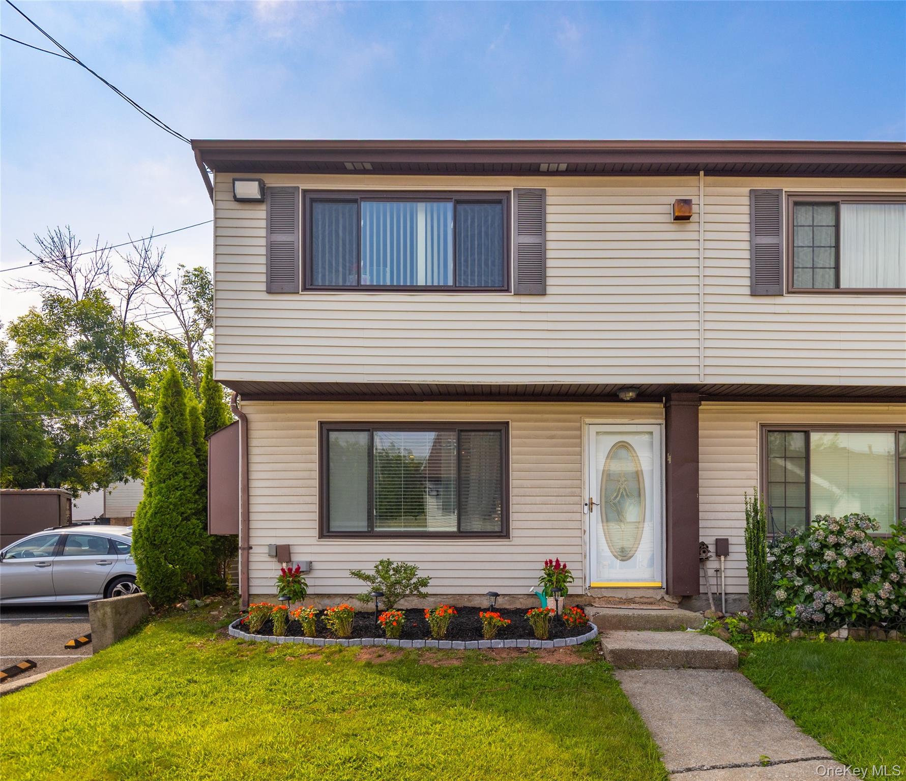 #1 photo, 40 Raily Ct, स्टेटन द्वीप Staten Island , NY 10312