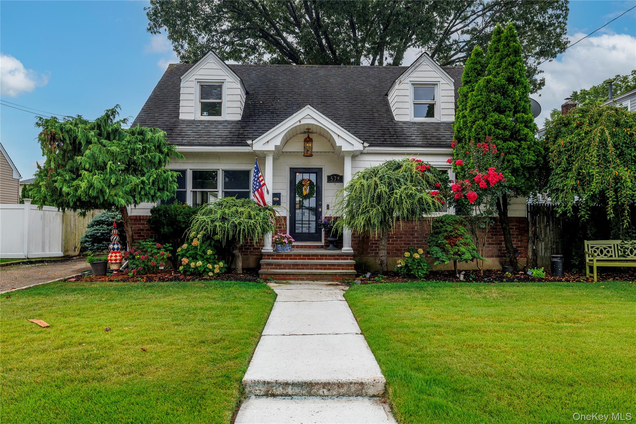 #1 photo, 578 Irene Street, ناسو South Hempstead , NY 11550