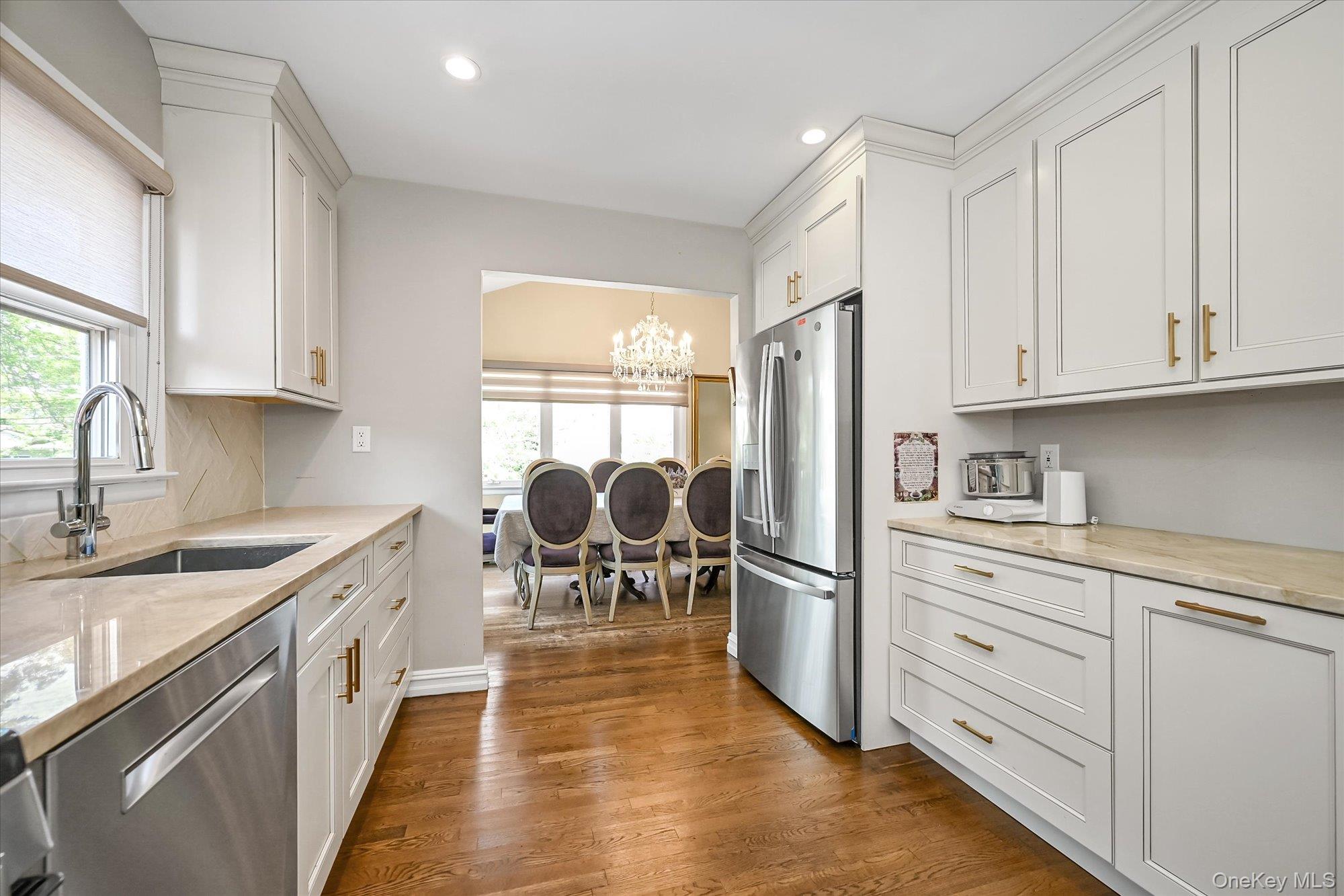 #13 photo, 505 Hicksville Road, クイーンズ区 Far Rockaway , NY 11691