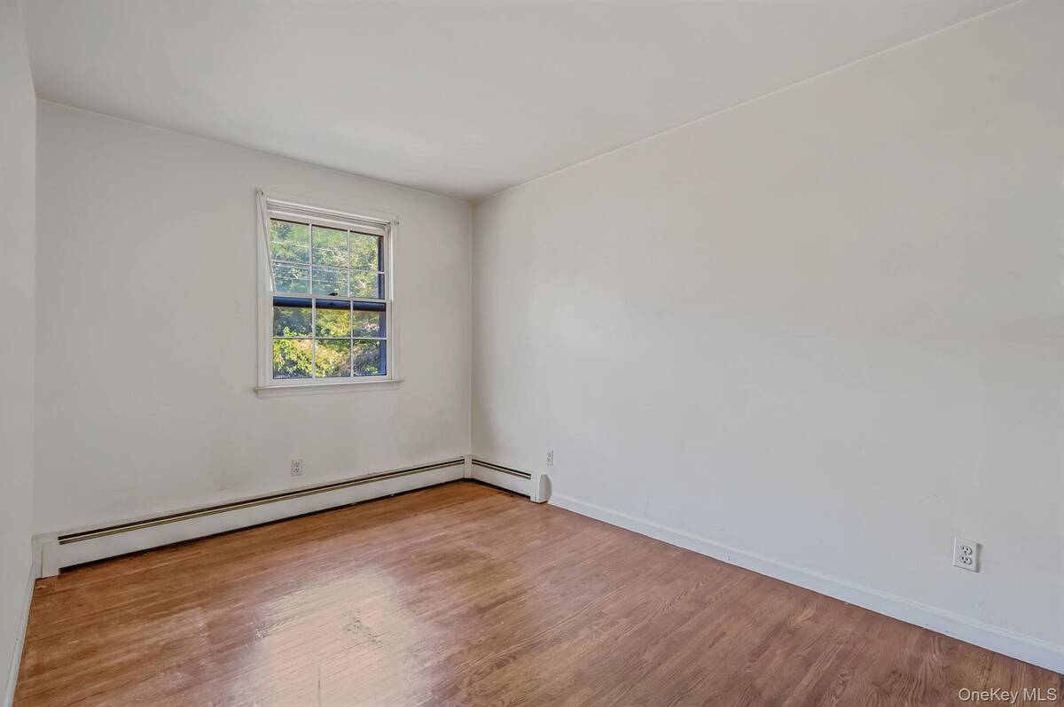 #13 photo, 11 Easterly Road, Hampton Bays , NY 11946