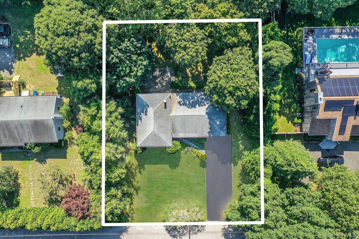 #25 photo, 11 Easterly Road, Hampton Bays , NY 11946