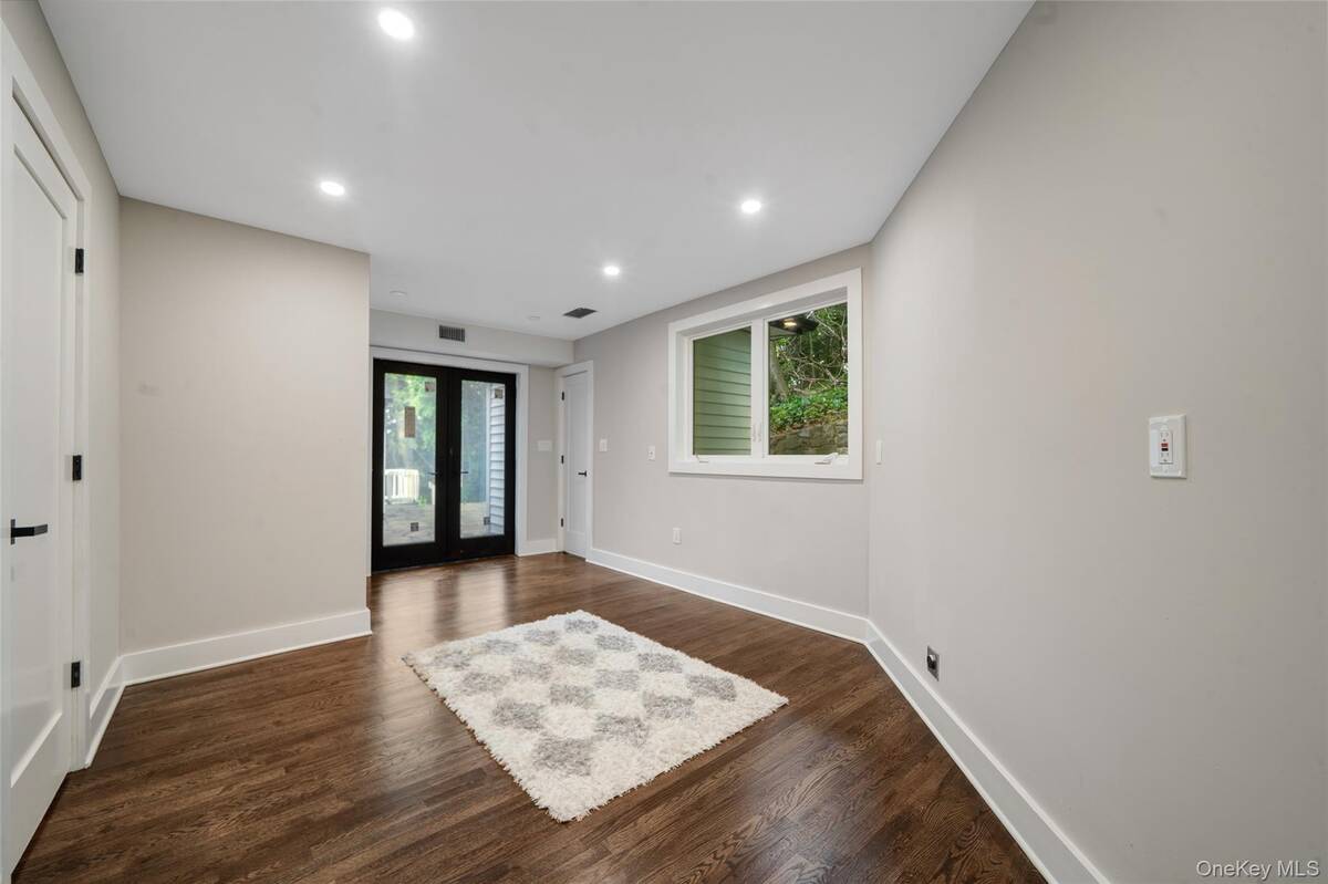 #12 photo, 390 E Main Street, サフォーク郡 Centerport , NY 11721