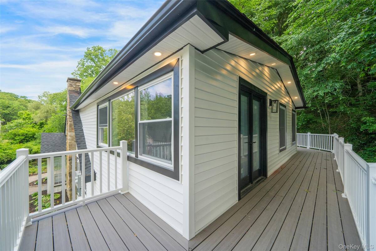 #22 photo, 390 E Main Street, サフォーク郡 Centerport , NY 11721