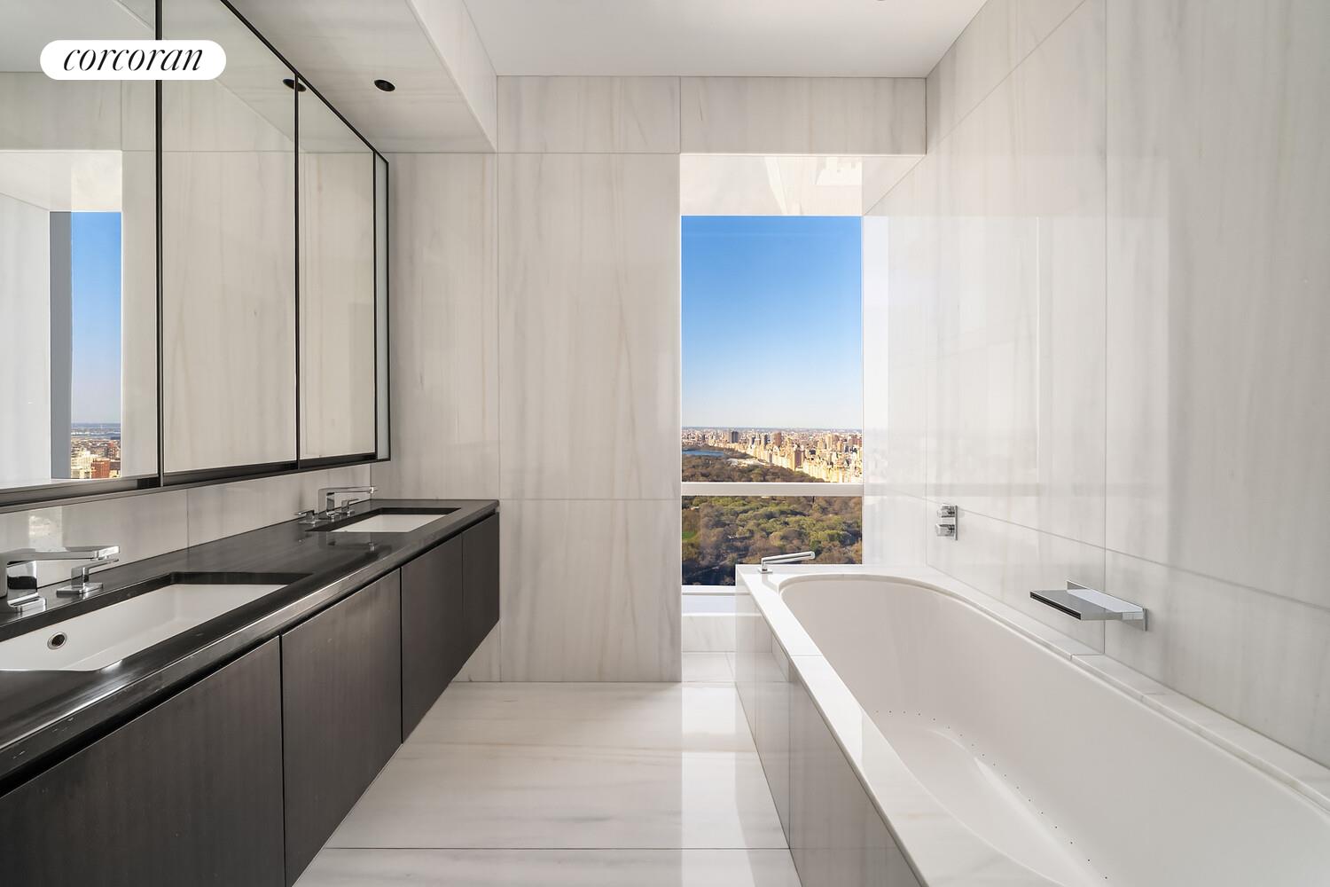 #19 photo, New York City, マンハッタン Central Park South , NY 10019