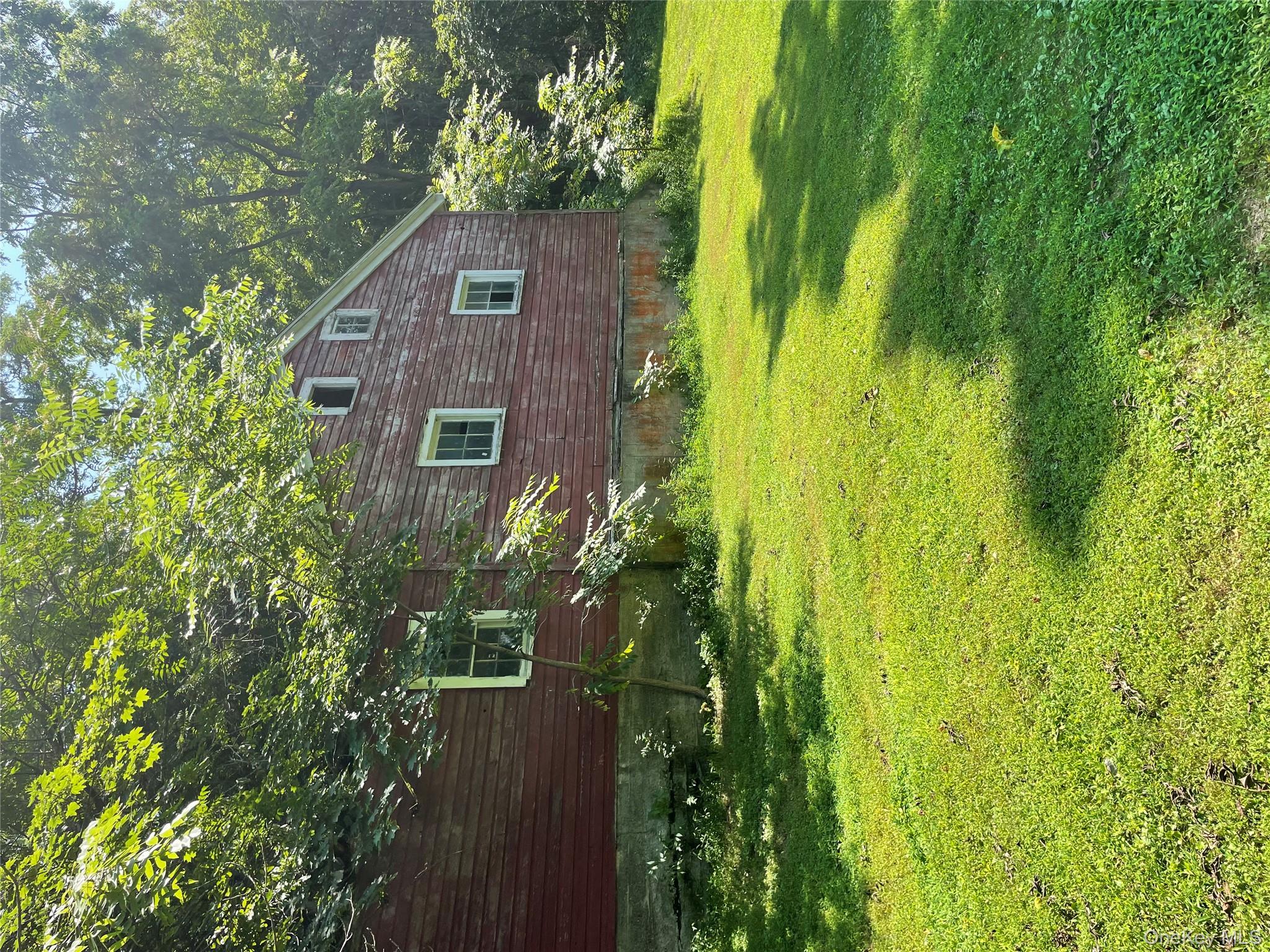 #19 photo, 5 Douglas, Wappingers Falls , NY 12590