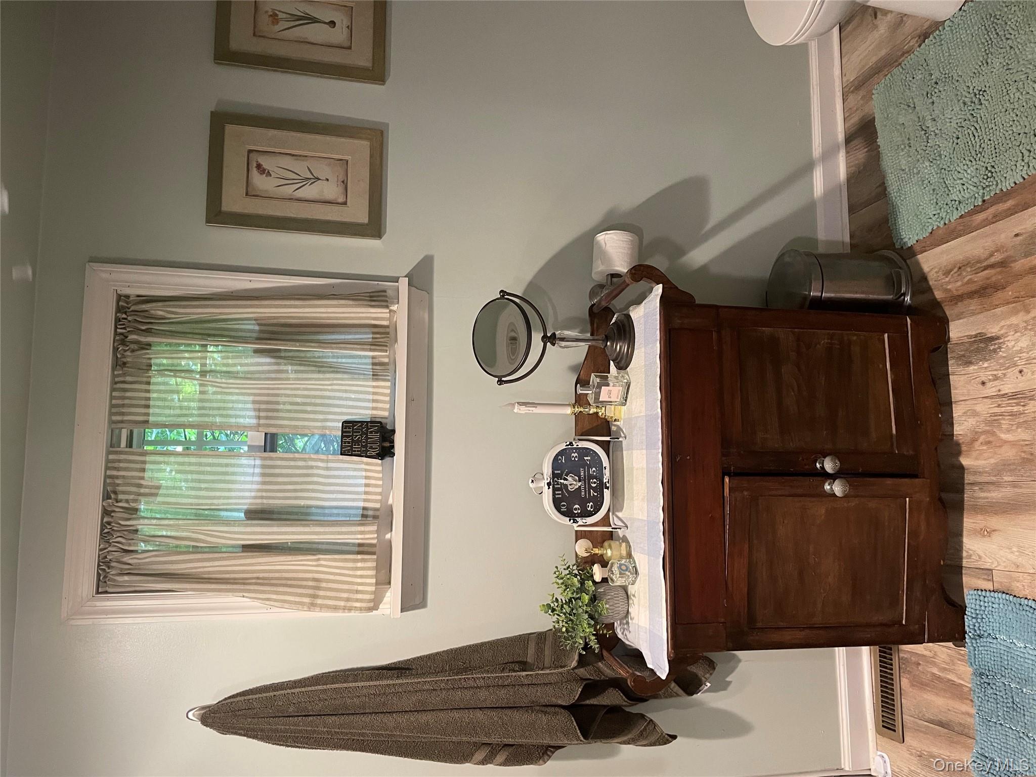 #7 photo, 5 Douglas, Wappingers Falls , NY 12590