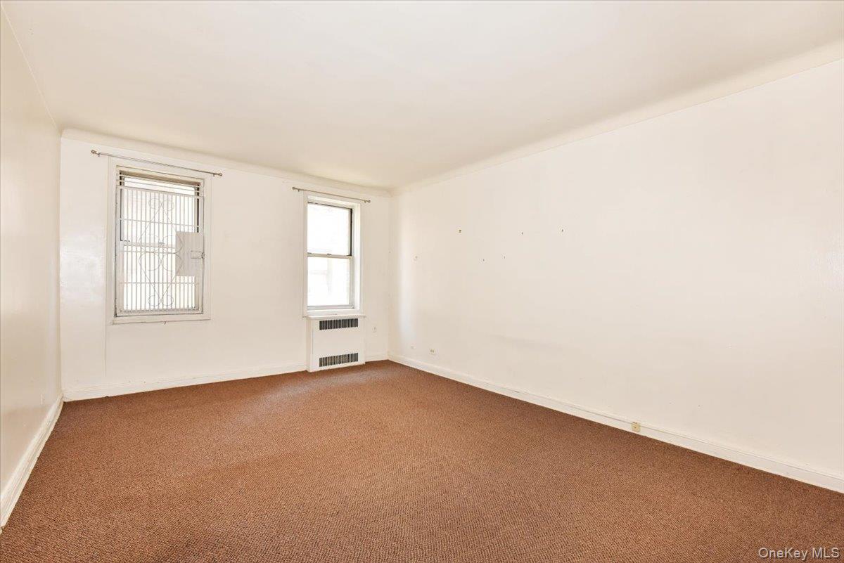 #11 photo, 6574 Saunders Street, クイーンズ区 Rego Park , NY 11374