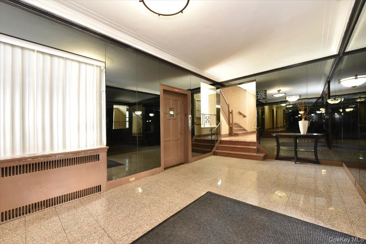 #5 photo, 6574 Saunders Street, クイーンズ区 Rego Park , NY 11374