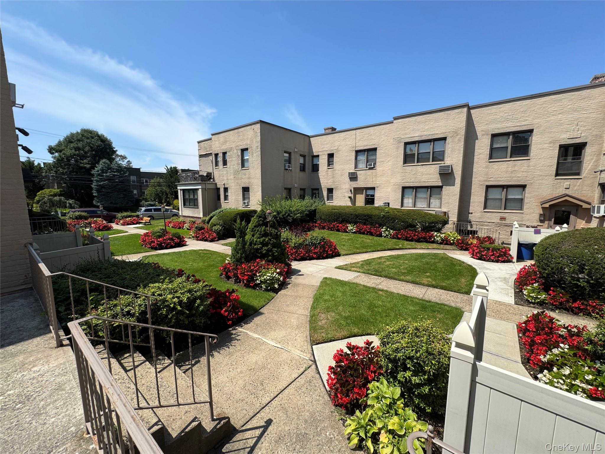 #3 photo, 276 Cedarhurst Avenue, ナッソー郡 Cedarhurst , NY 11516