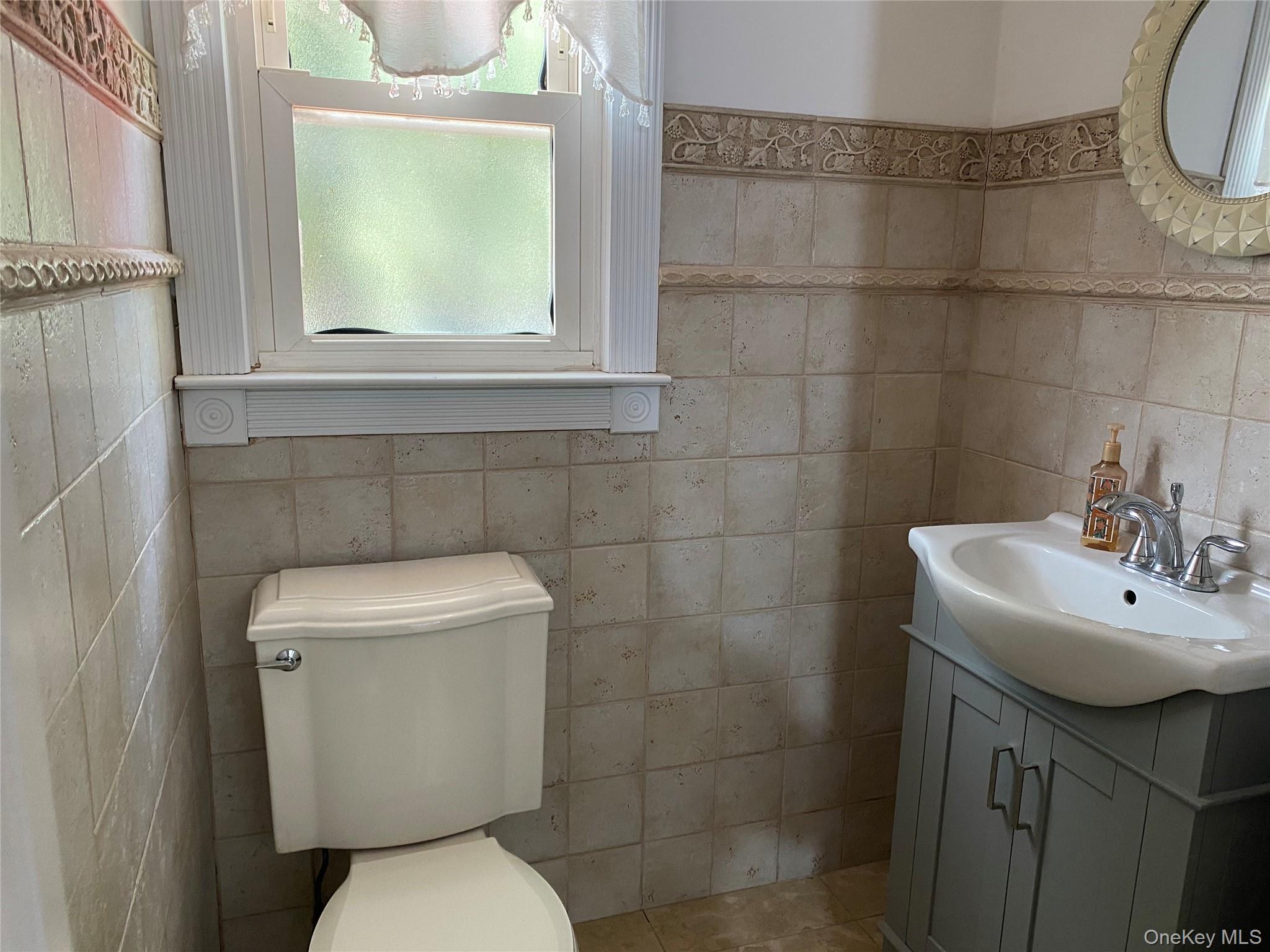 #11 photo, 3937 John Lane, ナッソー郡 Seaford , NY 11783